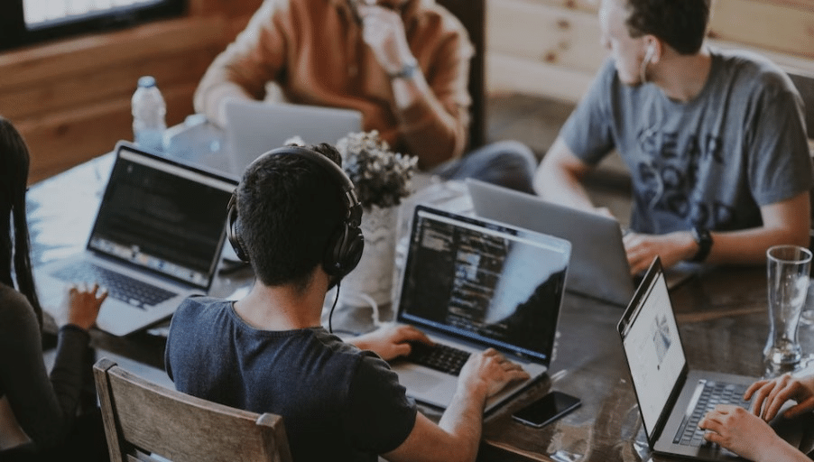 Do You Need A Website Designer In Annapolis, MD? 2 Why Should You Hire A Professional Web Design Company?